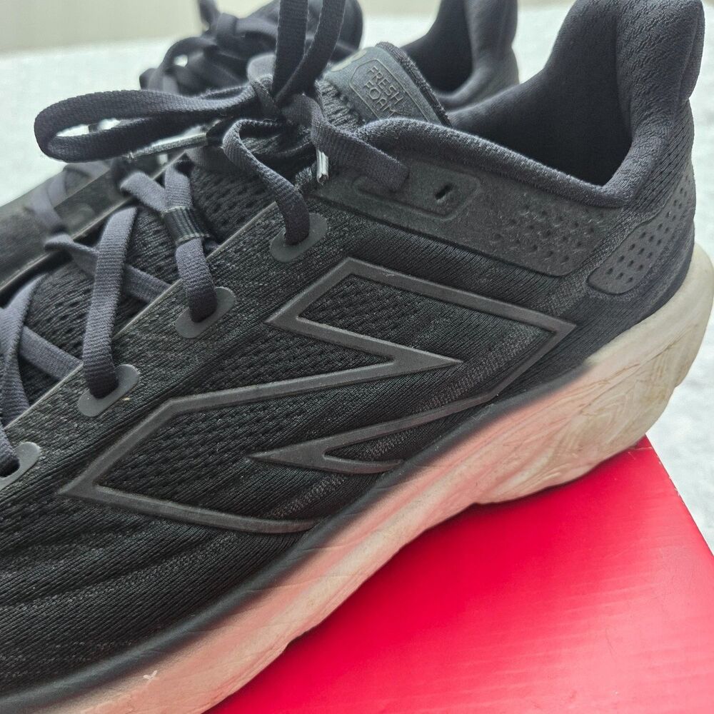 New Balance Fresh Foam X 1080V13 Mens running shoes US 15 Black Athletic - Picture 2 of 13